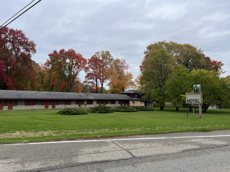 Timberlane Motel - Oct 22 2023 Photo (newer photo)